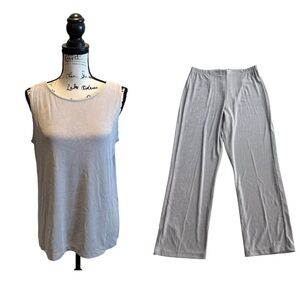 Chicos Traveler 2pc Pant Set Silver Gray Size 2 Large Top NWT Size 1 Medium